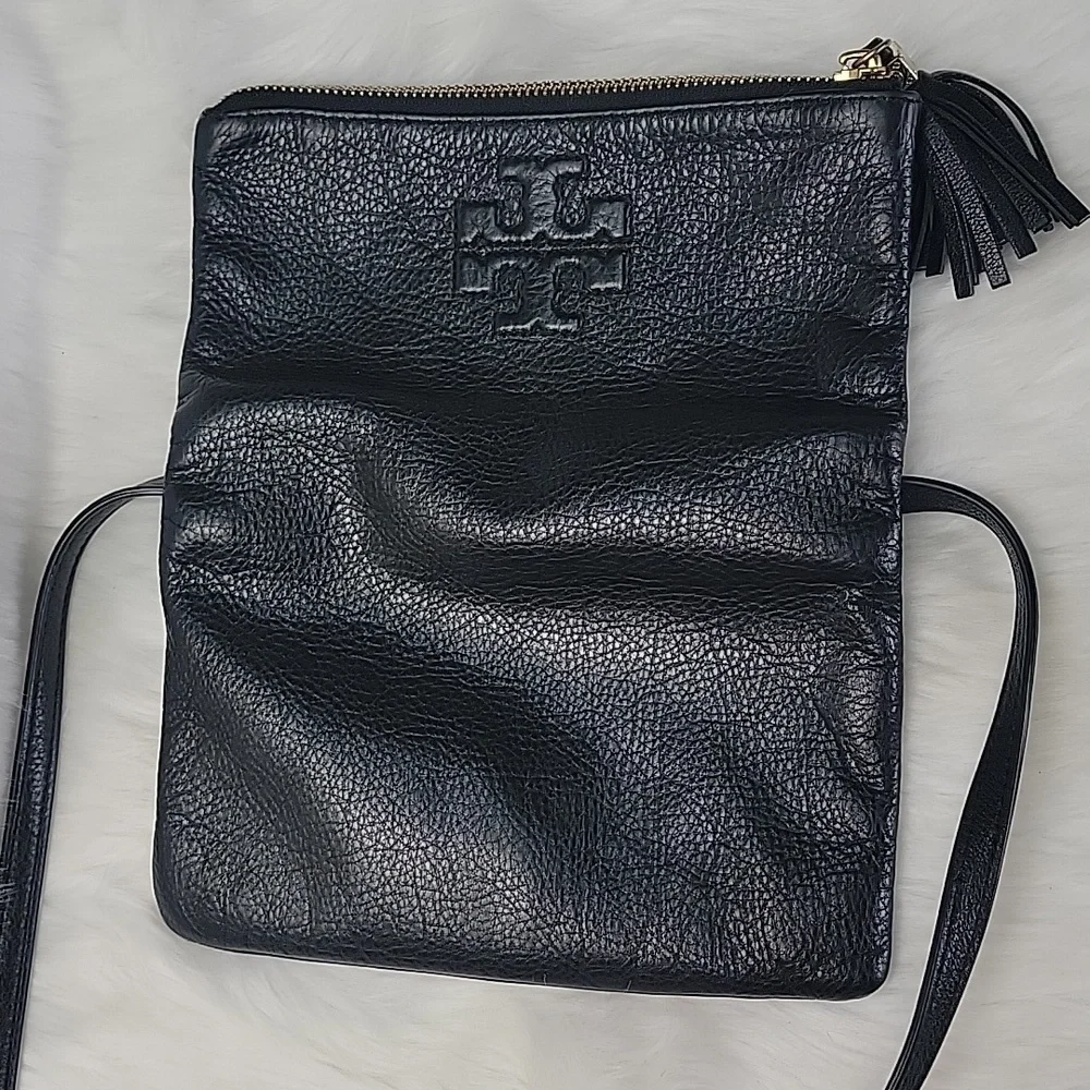 TORY BURCH‎ Thea Black Pebble Grain Fold Over Mini Date Designer Crossbody Bag